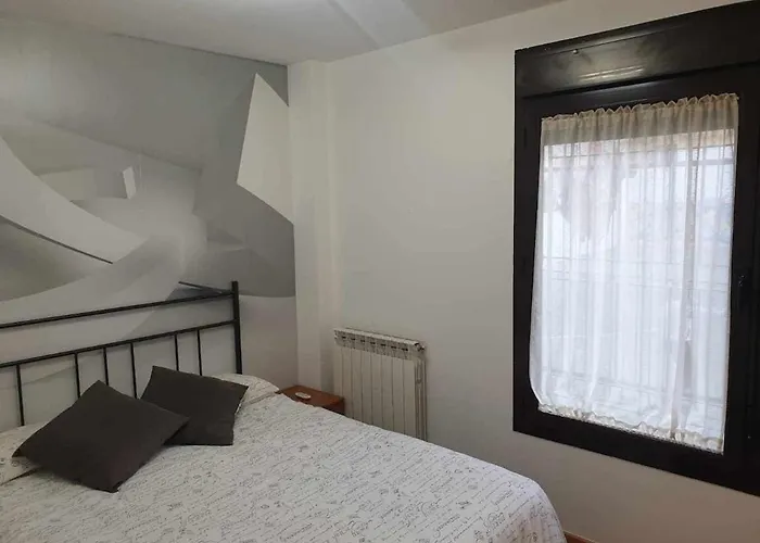 Centro Aparcamiento Gratuito Al Lado Del Pilar * Zaragoza